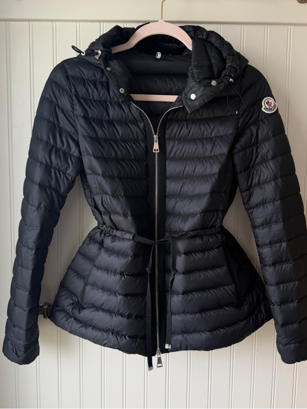 Moncler Raie Hooded Short Down Packable Jacket
